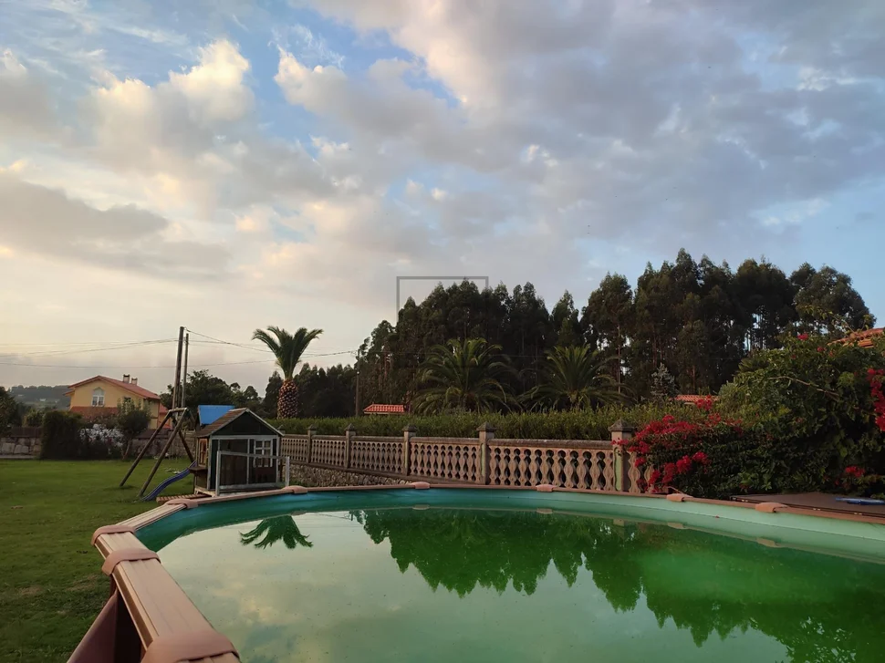 Elegante chalet en el val narón