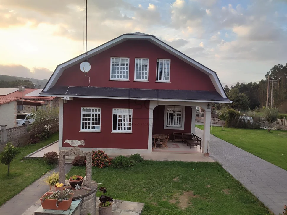 Elegante chalet en el val narón