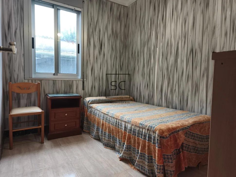 Bajo vivienda en catabois-ferrol