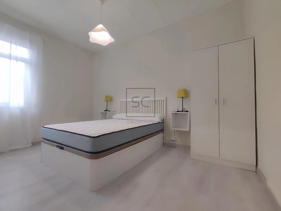 Piso con encanto en santa cecilia narón