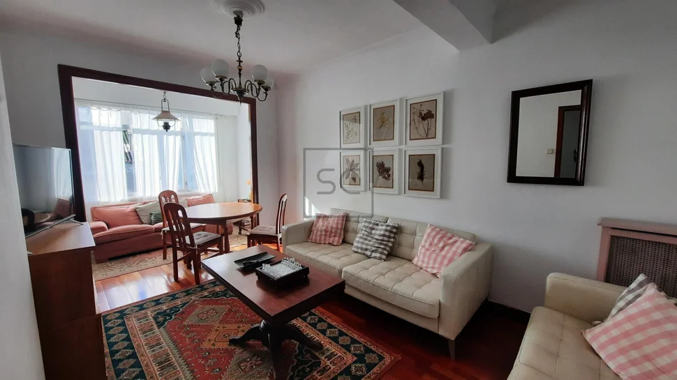 Piso de 4 dormitorios en esteiro