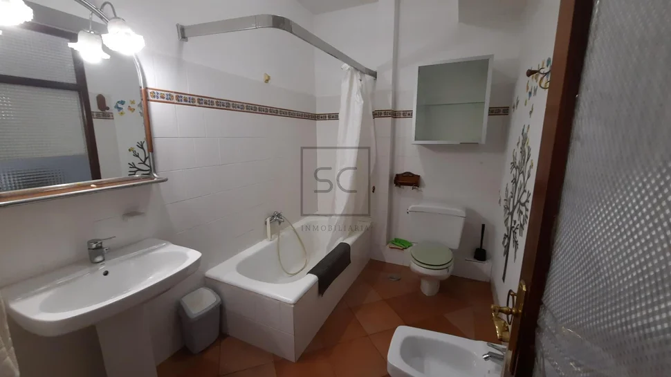 Piso de 4 dormitorios en esteiro