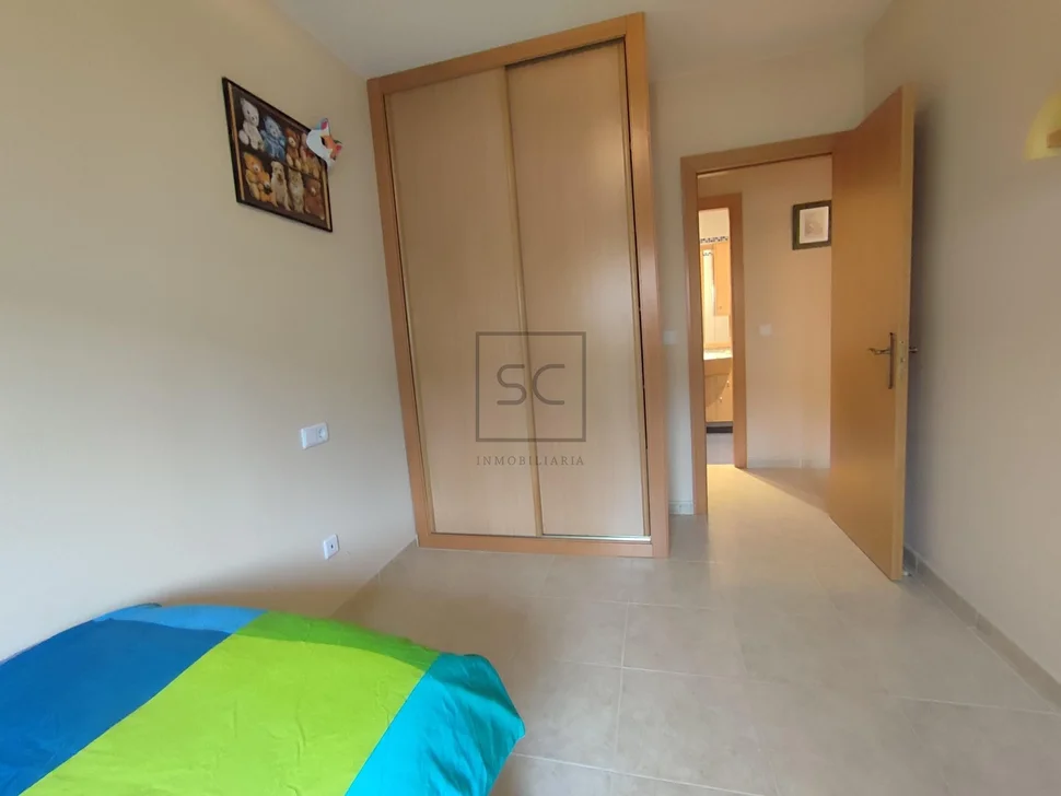 Bajo vivienda con terraza de 38 mts en Miño