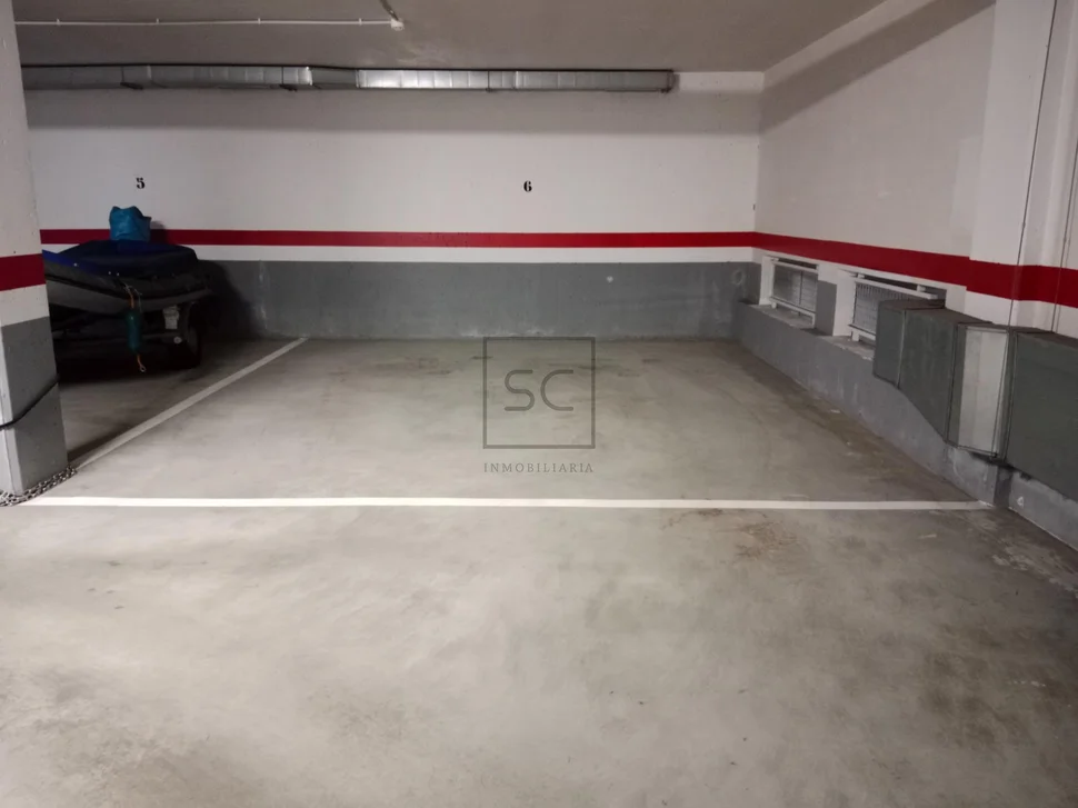 Apartamento con plaza de garaje en mugardos «o baño»