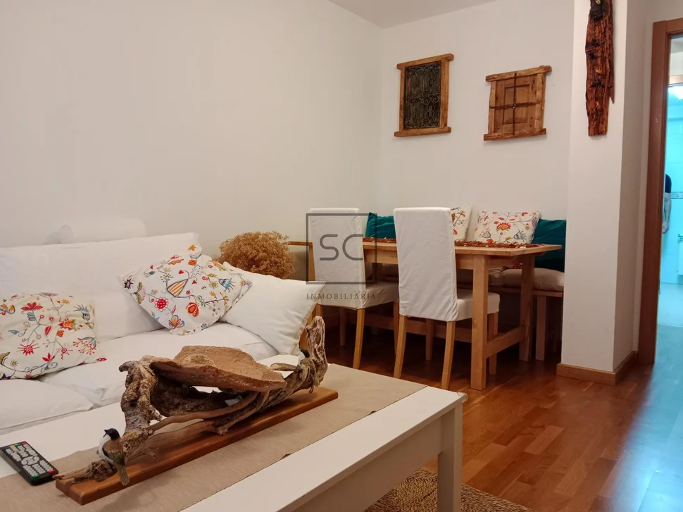 Apartamento con plaza de garaje en mugardos «o baño»