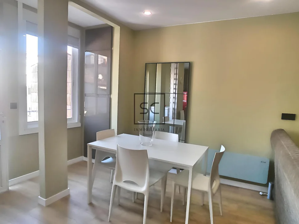 Luminoso apartamento en el centro, ferrol