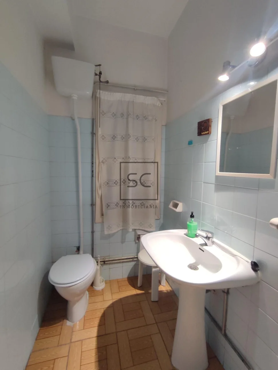 Se vende primero sin ascensor en Fene