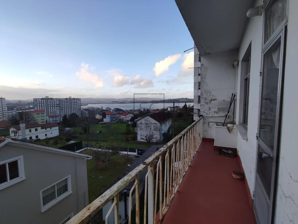 Se vende 2º sin ascensor en fene