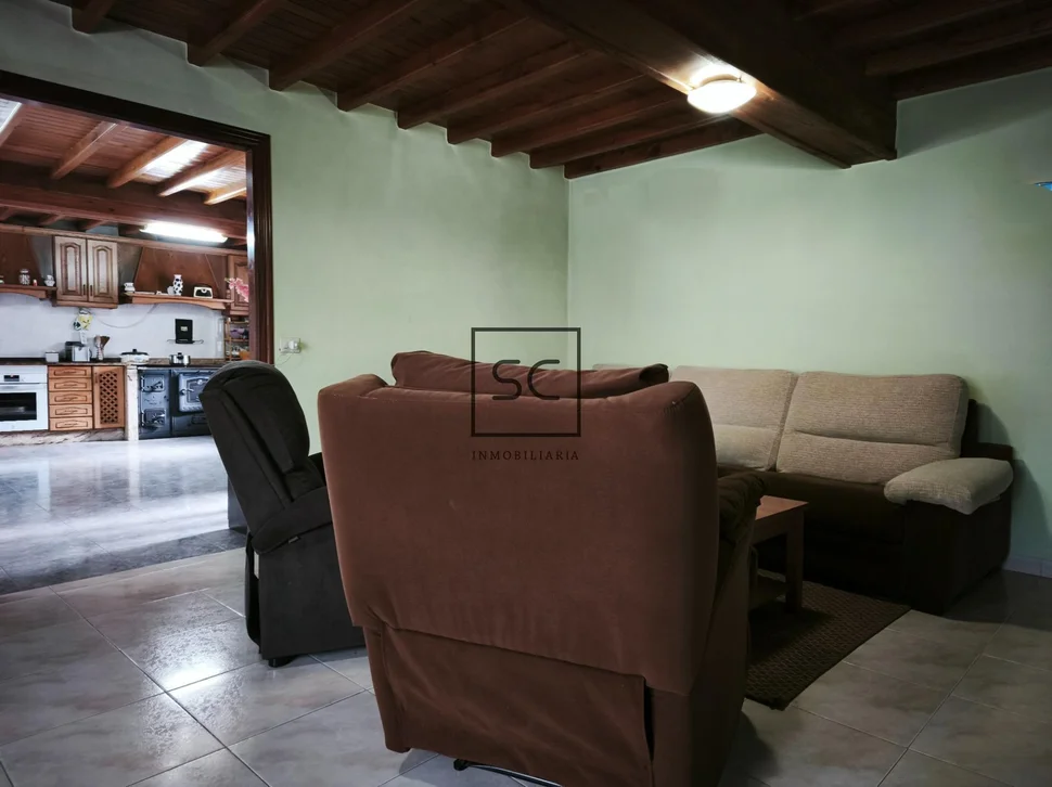 Casa con finca en doso, narón