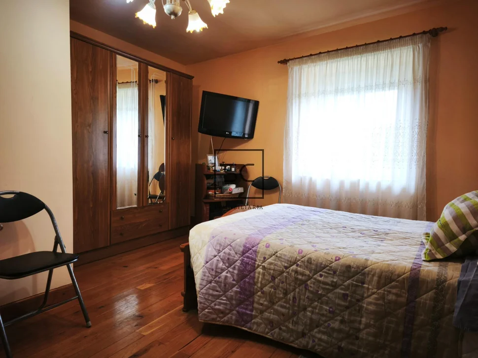 Casa con finca en doso, narón