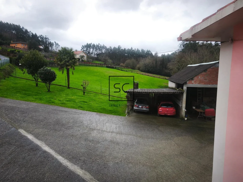 Casa con finca en doso, narón