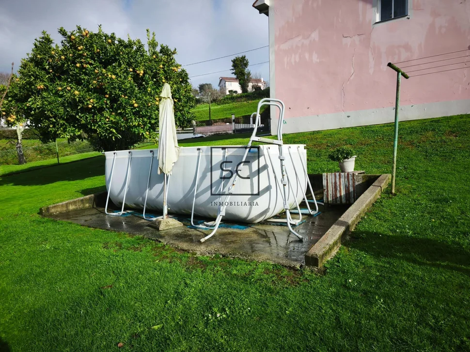 Casa con finca en doso, narón