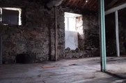 Casa de piedra para rehabilitar con gran finca en Meirás, Valdoviño.