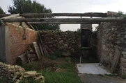 Casa de piedra para rehabilitar con gran finca en Meirás, Valdoviño.