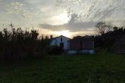 Casa de piedra para rehabilitar con gran finca en Meirás, Valdoviño.