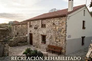 Casa de piedra para rehabilitar con gran finca en Meirás, Valdoviño.