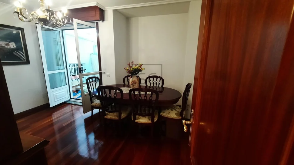 Piso amplio con ascensor y garaje en fajardo, ferrol