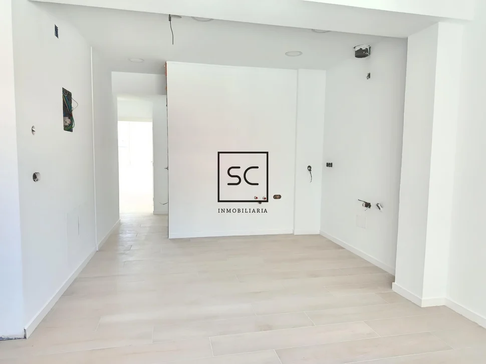 Piso reformado con buhardilla en esteiro, ferrol