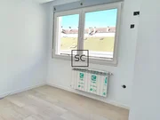 Piso reformado con buhardilla en esteiro, ferrol