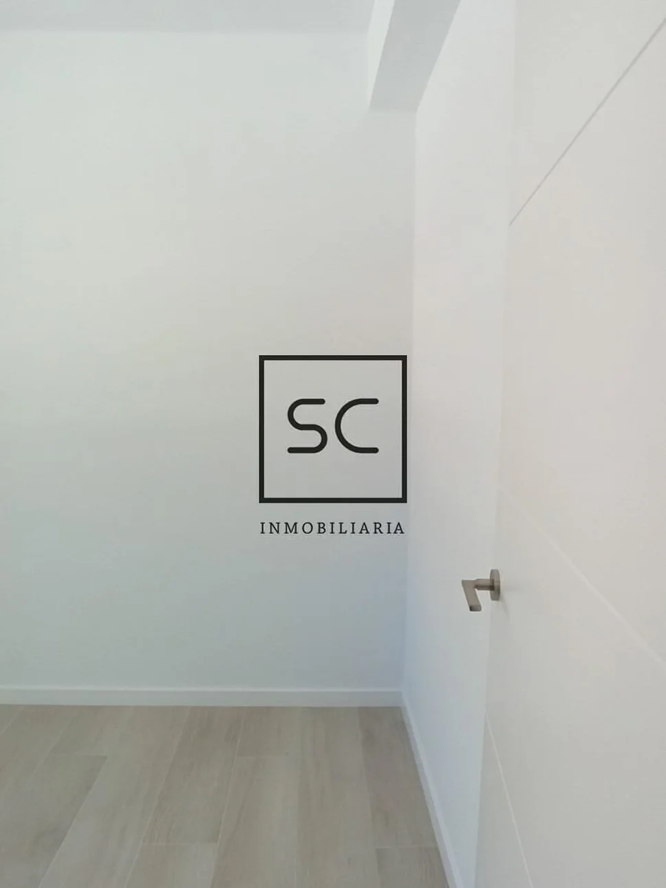 Piso reformado con buhardilla en esteiro, ferrol