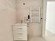 Piso reformado con garaje y trastero en esteiro, ferrol