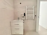 Piso reformado con garaje y trasteros en esteiro, ferrol