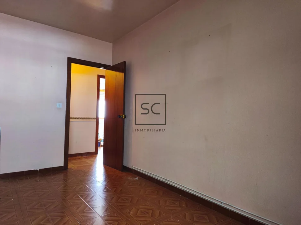 Piso con ascensor en Santa Cecilia, Narón. – foto 16