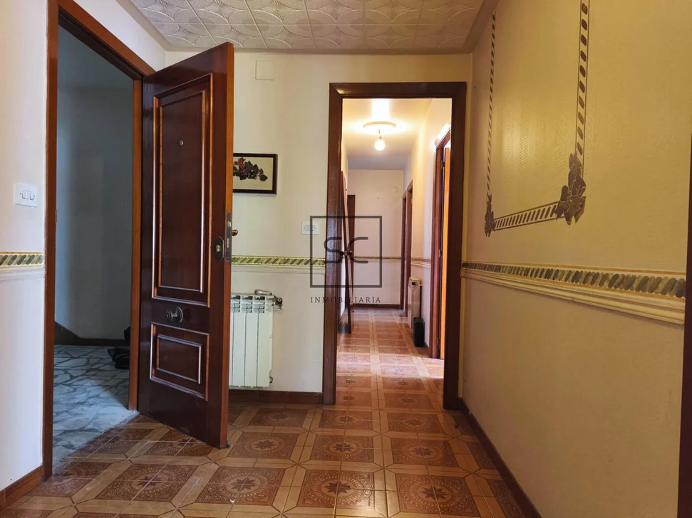 Piso con ascensor en Santa Cecilia, Narón. – foto 17