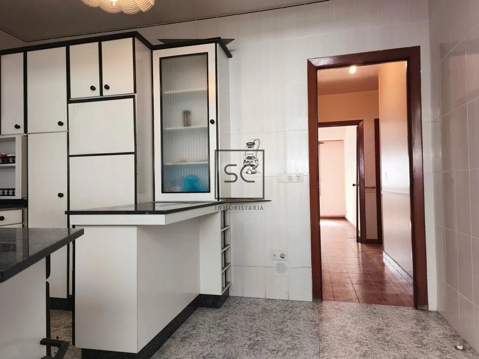 Piso con ascensor en Santa Cecilia, Narón. – foto 3