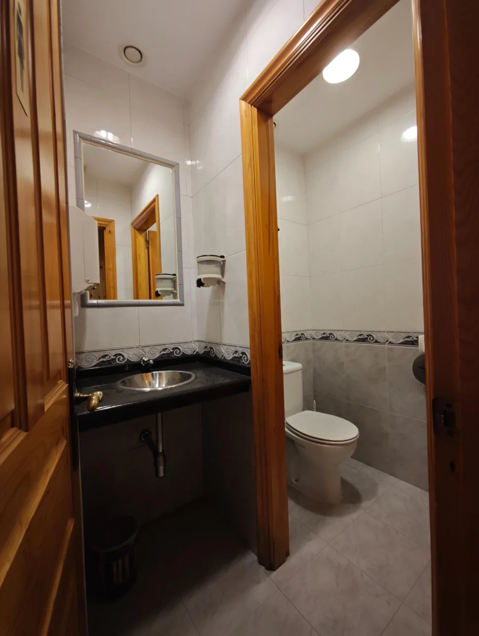 Local comercial en carretera de castilla, o ponto, narón