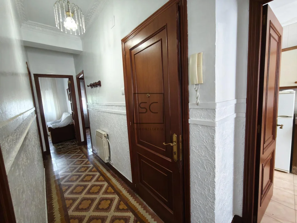 Casa con jardín y garaje en Porta Nova, Ferrol – foto 3
