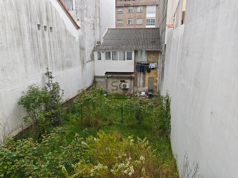 Casa con jardín y garaje en Porta Nova, Ferrol – foto 37