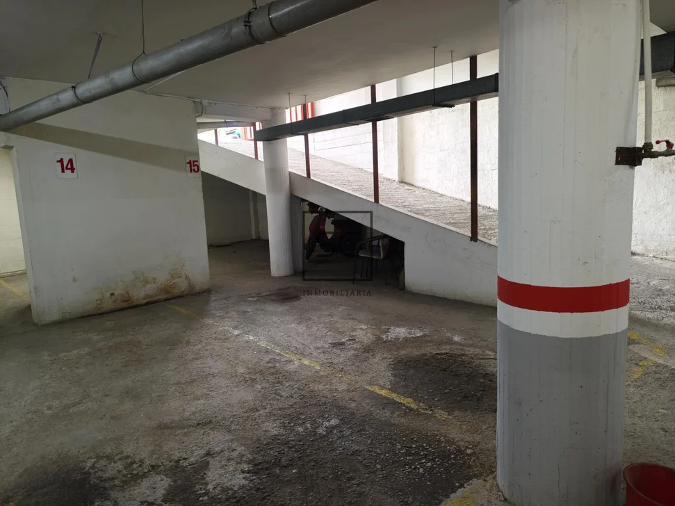 Piso con garaje, ascensor y trastero en Ultramar, Ferrol