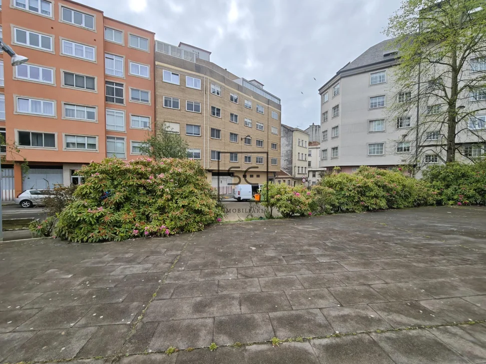 Piso con garaje, ascensor y trastero en Ultramar, Ferrol