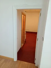 Bajo comercial en Alto do Castaño, junto al ayuntamiento de Narón.