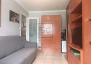 Casa con finca y bodegas en Monfero