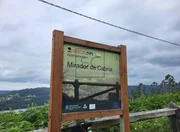 Casa con finca y bodegas en Monfero