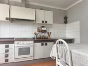 Casa con finca y bodegas en Monfero
