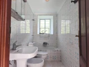 Casa con garaje y finca en San Román, Cedeira