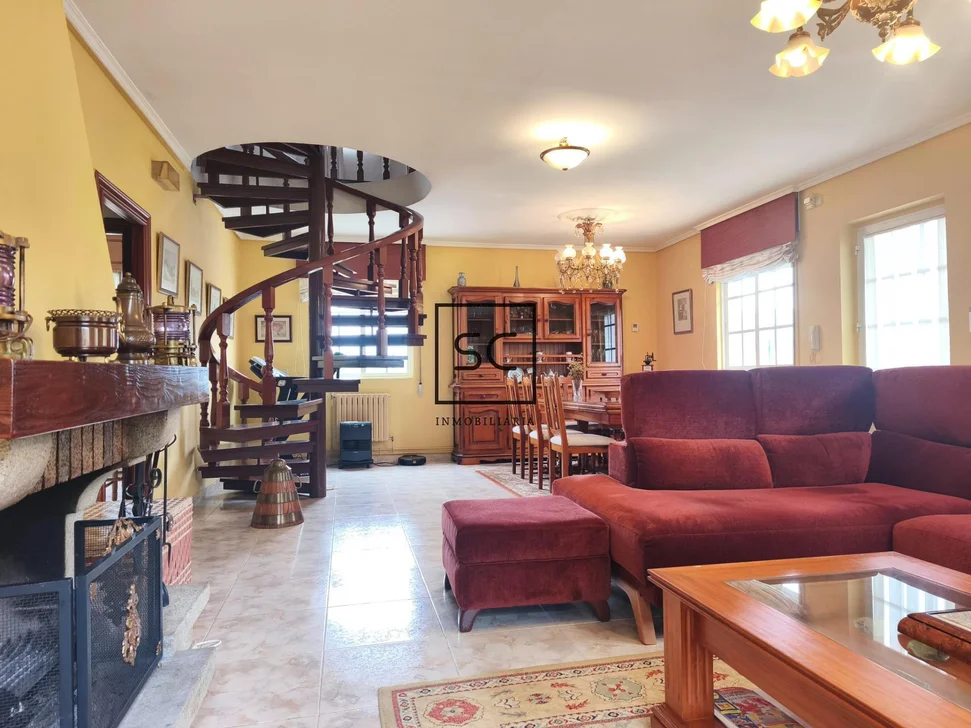 Casa con garaje y finca en Lago, Valdoviño – foto 10