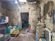 Casa de piedra para restaurar en O Val, Narón.
