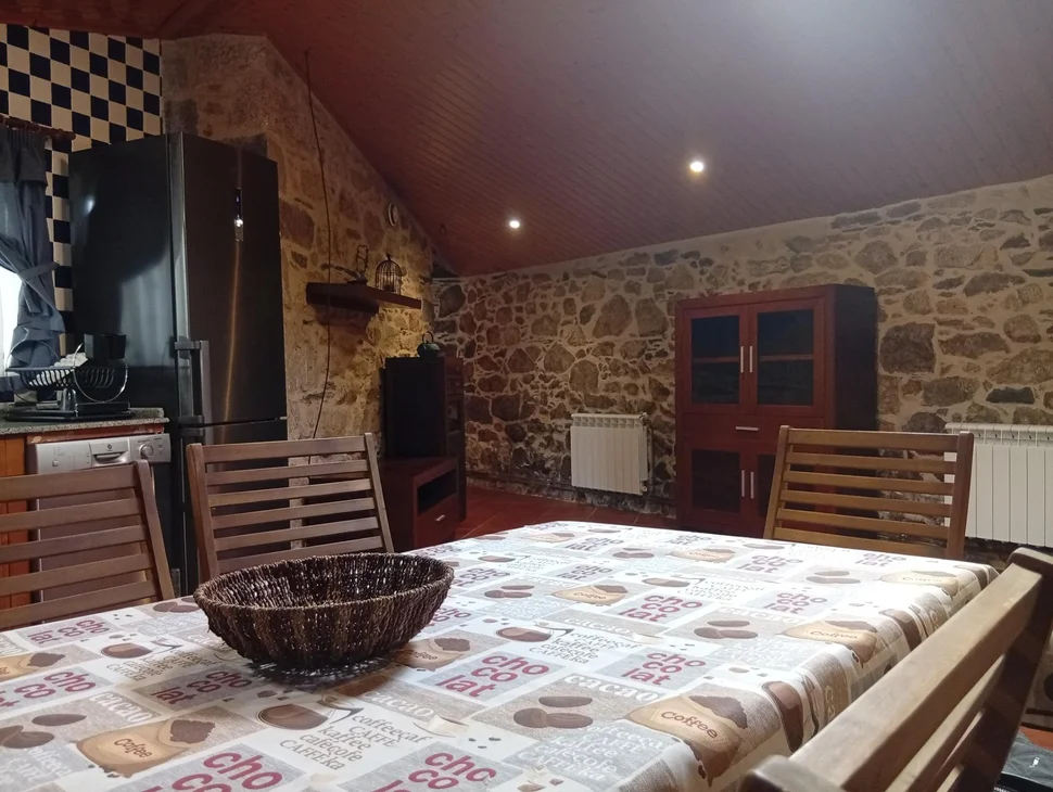 Casa de piedra en Lavandeira, Cabanas.