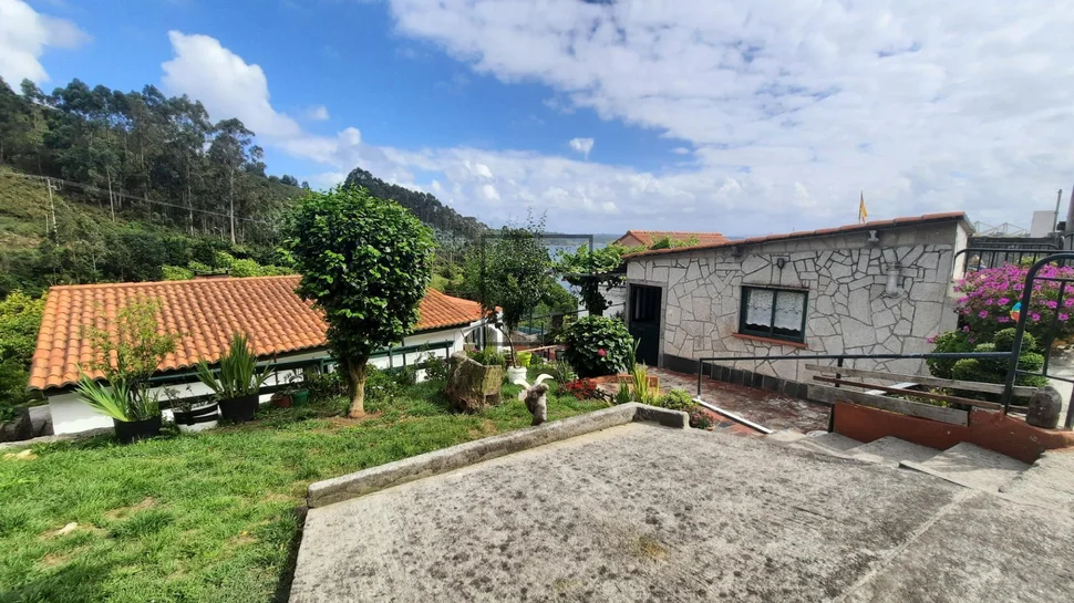 Chalet con apartamento independiente en Cariño, Doniños – Ferrol
