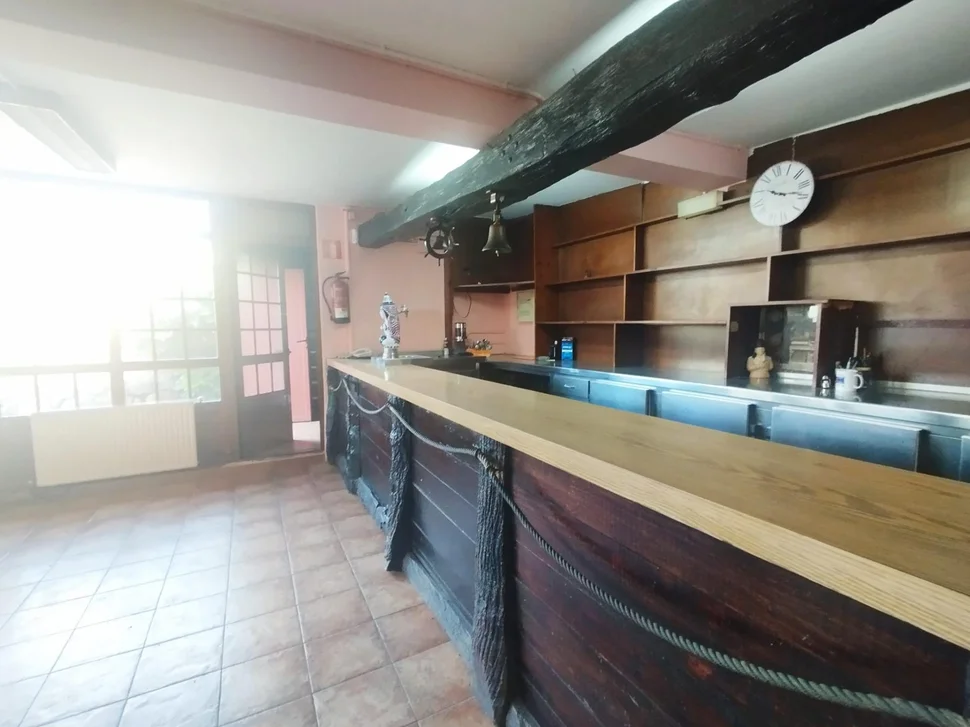 Local comercial en A Malata, Ferrol.