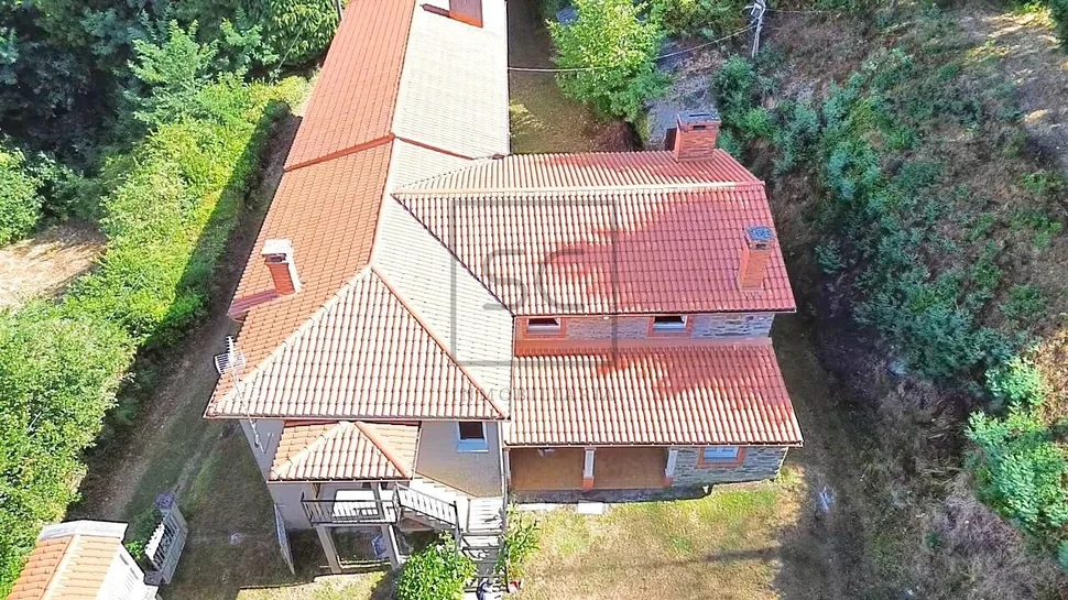 Conjunto Rural de 3 viviendas en Cullergondo, Abegondo
