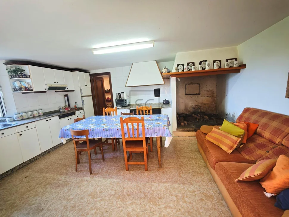 Conjunto Rural de 3 viviendas en Cullergondo, Abegondo