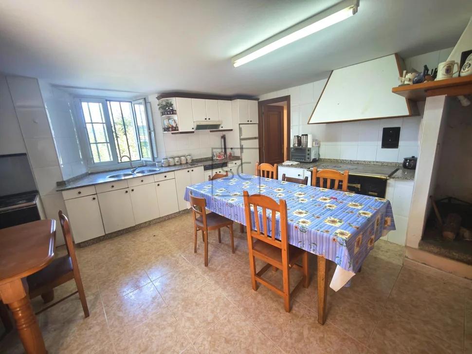 Conjunto Rural de 3 viviendas en Cullergondo, Abegondo