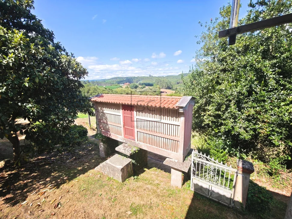 Conjunto Rural de 3 viviendas en Cullergondo, Abegondo