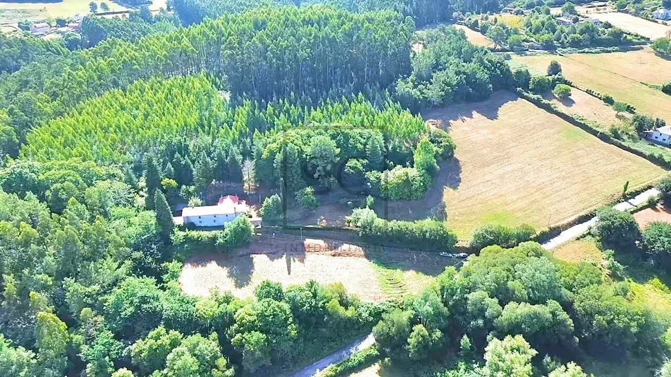 Conjunto Rural de 3 viviendas en Cullergondo, Abegondo