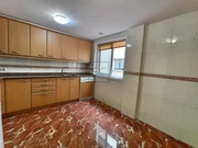 Piso con garaje y ascensor en Narón